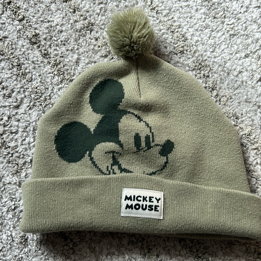 H&M X Disney Mickey Mouse Winter Beanie Hat SIZE 3-4T